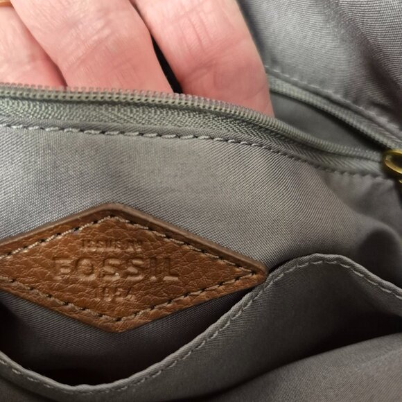 Fossil Black leather with Brown Accent Crossbody Shoulder Bag - Picture 12 of 15